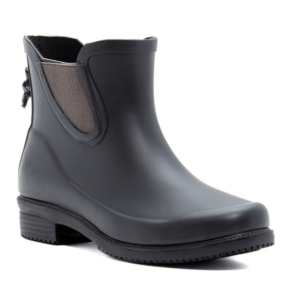 Dav Shoes - NWT Dav Women's Bal Harbor Waterproof Rain Bootie Dav Shoes - NWT Dav Women's Bal Harbor Waterproof Rain Bootie